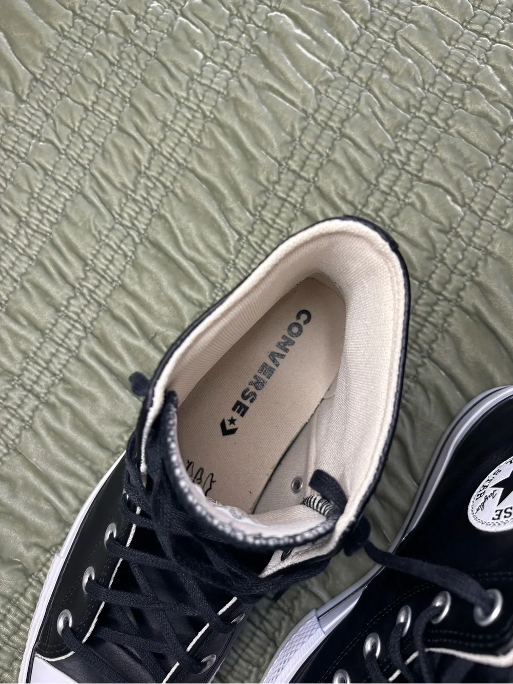 Converse Chuck Taylor All Star Leather Platform